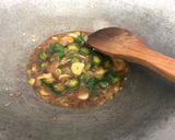 Foto langkah ke 3 dari resep Cuek / Pindang Tongkol cabe hijau.