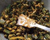 A picture of step 4 of Mustard Okra.