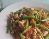 Foto langkah ke 3 dari resep Baby Buncis Wortel Cah Ayam.