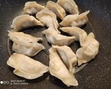 A picture of step 1 of Pan fried Chinese dumpling 锅贴.