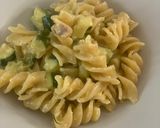 Foto del passaggio 5 della ricetta Fusilloni zucchine uova e pancetta