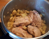 Foto del paso 2 de la receta: 54. Contramuslos con berenjena y patata