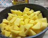 Фото кроку 4 до Картофель тушёный со свининой и грибами.