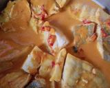 Foto del paso 5 de la receta: Filetes de fogonero con mojo rojo y pimiento