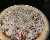 Foto langkah ke 5 dari resep Pizza rumahan enak rotinya empuk.