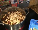 A picture of step 1 of Beef Stroganoff .