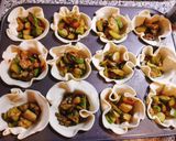 Foto del paso 4 de la receta: Canastas de zucchini y cebolla caramelizada