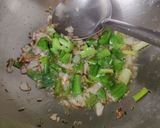 A picture of step 2 of Dhaba style palak paneer.