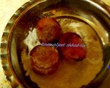 A picture of step 5 of Korean mochi donuts.