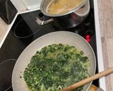 Spenótos - tejszínes tészta recept fázis 2 fotója