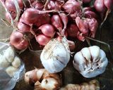 Foto langkah ke 1 dari resep Bumbu Dasar Putih Serbaguna.
