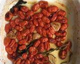A picture of step 3 of Slow roasted Rosa tomatoes.