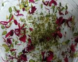 A picture of step 7 of Kesar pista ice cream cake.