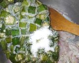 A picture of step 7 of Okra Masala.