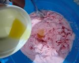 Foto langkah ke 5 dari resep Es Krim Strawberry Homemade.