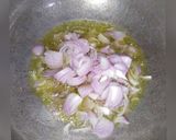 A picture of step 3 of Spicy daal karela.