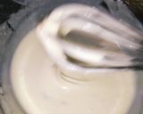 A picture of step 3 of 20 minute muffins.