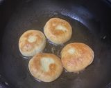 Foto langkah ke 8 dari resep Bomboleni isi Strawberry.
