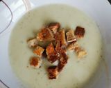 Kelkáposzta krémleves fokhagymás pirítóssal recept fázis 4 fotója
