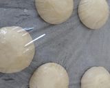 A picture of step 4 of Moroccan pita bread.