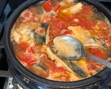 Hình bước làm 5 của món Cá nục-mackerel kho măng và cà chua