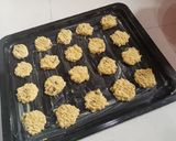 Foto langkah ke 2 dari resep Oat with honey almond and raisin..