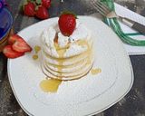 Foto langkah ke 5 dari resep Fluffy Japanese Pancakes.