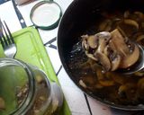 Foto del paso 3 de la receta: Escabeche de hongos