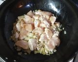 Foto del paso 2 de la receta: Salteado de pollo y verduras con arroz yamaní