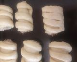 A picture of step 9 of Chicken rolls.