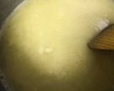 A picture of step 4 of Rawa kesari or Kesari Bhat.