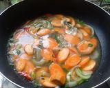 Foto langkah ke 2 dari resep Tumis Tauge Wortel Sosis.