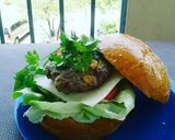 Hình bước làm 4 của món Hamburger kiểu Mexico
