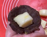 Foto langkah ke 6 dari resep Greentea Flaky Mooncake.