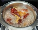 A picture of step 2 of Chicken momos.