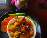 A picture of step 5 of Phool gobhi aloo Dalna.