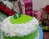 A picture of step 6 of Pakistan theme cake 🎂🎂.