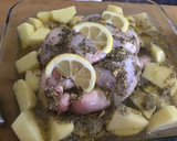 Foto del paso 2 de la receta: Pollo asado con hierbas maceradas con raspadura de limón