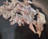 Foto del paso 2 de la receta: Almojábana con pollo y queso🥯🍗🧀
