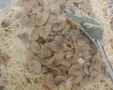 Gambar langkah 5 resipi Spagetti Goreng ala-ala Olio Aglio #phopbylinimohd #batch18.