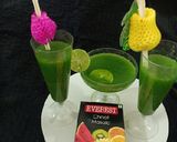 A picture of step 5 of Minty summer coolers.