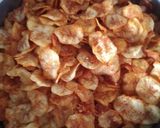 A picture of step 4 of Kacha Kela na Kharkhariya.