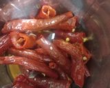 A picture of step 1 of Hot Garlic Sauce.
