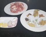 A picture of step 1 of Mutton yakhni pulao.