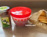 A picture of step 1 of Traditional Maltose Crackers.
