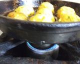A picture of step 17 of Healthy twist Tapioca vada with mint chutney bombs.