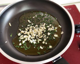 Foto del paso 3 de la receta: Almejas en salsa