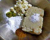 A picture of step 1 of Cheese Kofta Curry.