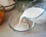 Foto del paso 1 de la receta: Picarones bañados en un delicioso almíbar casero de Norma