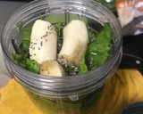Foto del paso 1 de la receta: Smoothie de mango, plátano, espinacas y chía